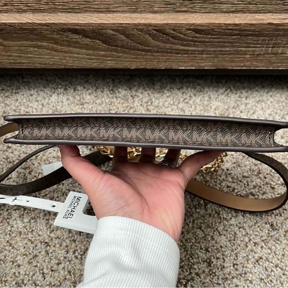 New Michael Kors Belt Bag - Picture 7 of 7
